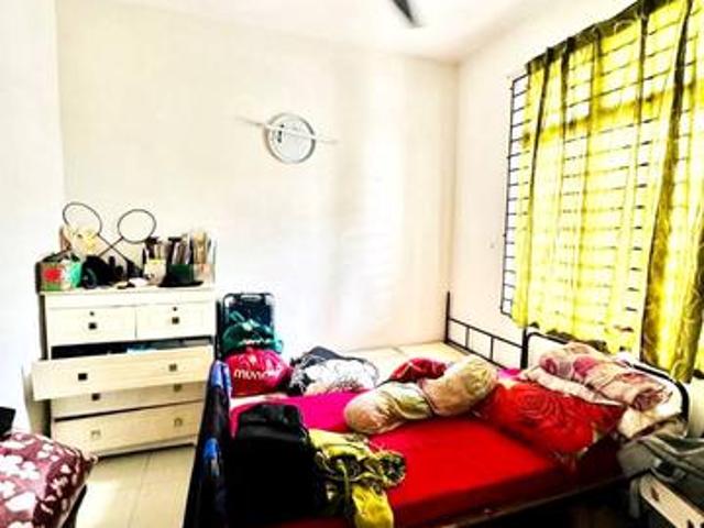 Terraced House for sale in Malaka