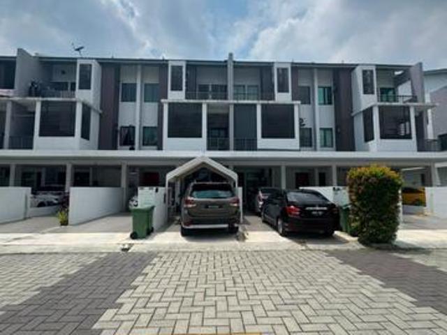 Townhouse for sale in Wellesley, Penang
