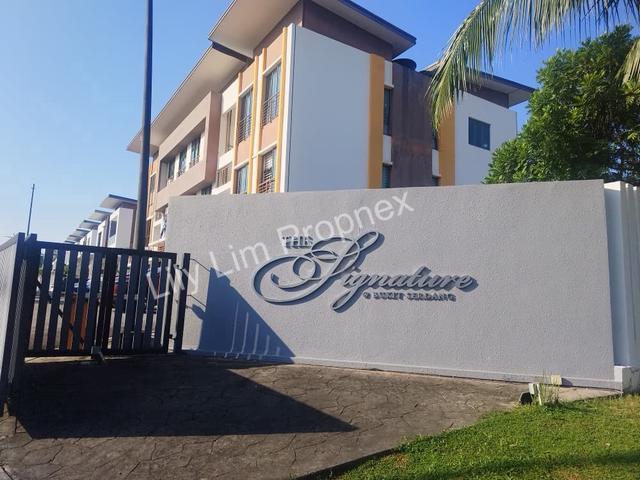Townhouse for sale in Petaling, Subang Jaya