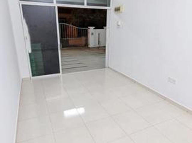 Terraced House for sale in Rembia, Malaka