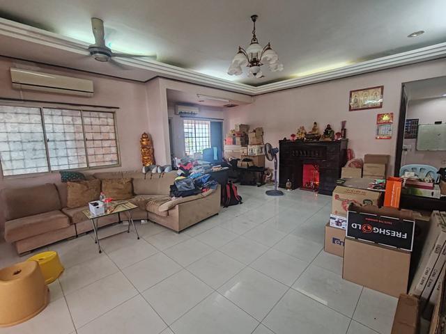 Residential House for sale in Malaka