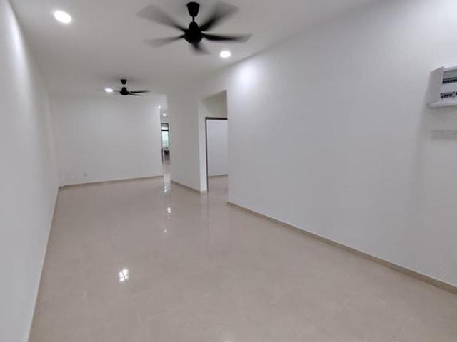 Terraced House for sale in Rembia, Malaka