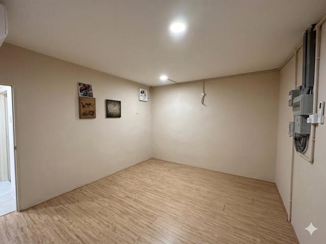 Terraced House for sale in Malaka