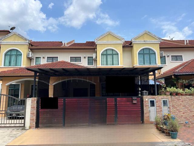 Terraced House for sale in Tanjong Sepat, Selangor