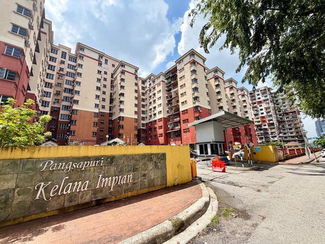Apartment for sale in Petaling, Damansara Damai