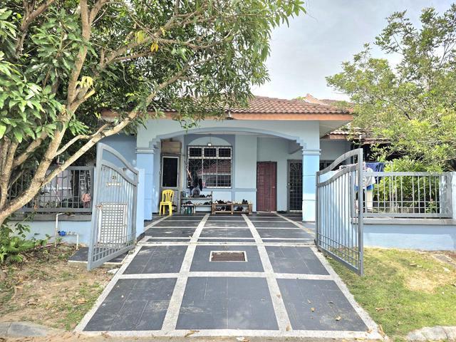 Residential House for sale in Sepang, Tanjong Sepat