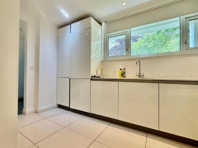 House for rent in South Hampstead, Greater London
