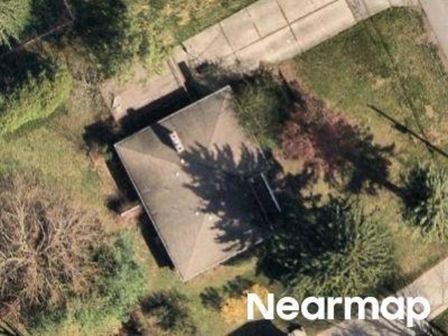 House for sale in Erie