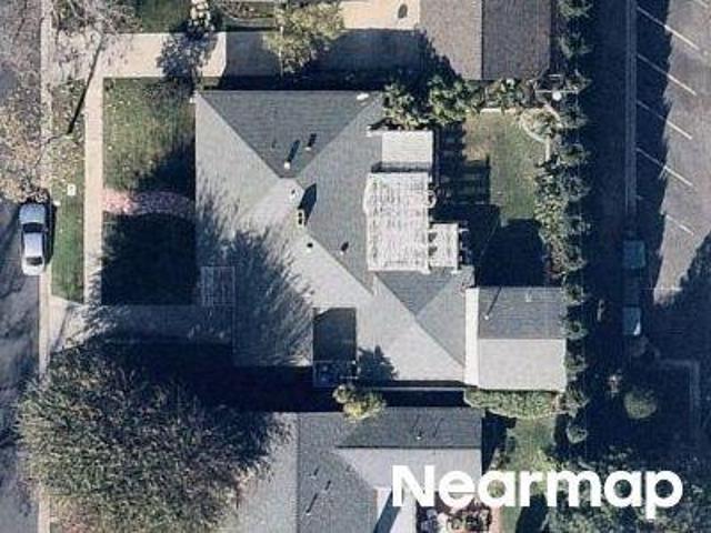 House for sale in Santa Ana