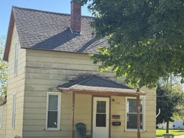 House for sale in Charles City, Iowa