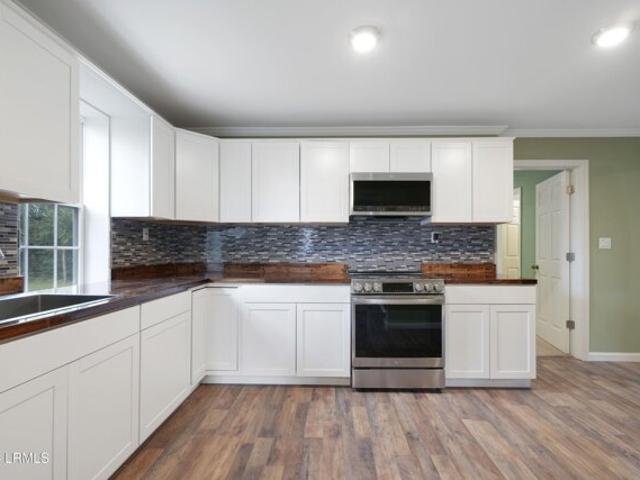 House for sale in Hampton