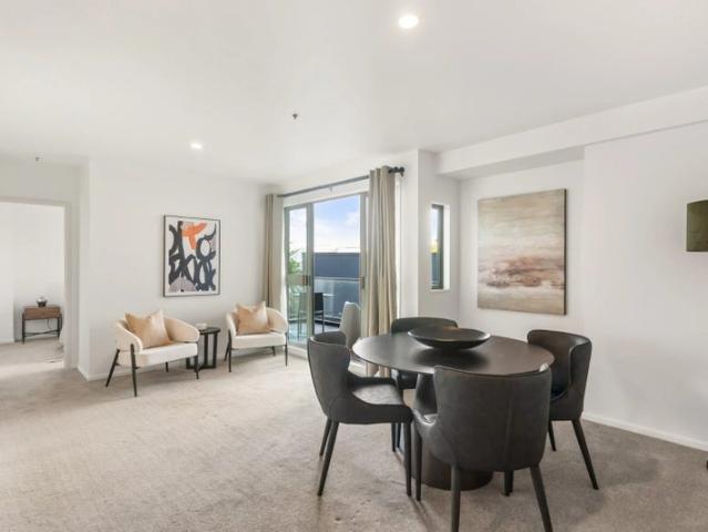 Apartment for rent in Newton, Auckland