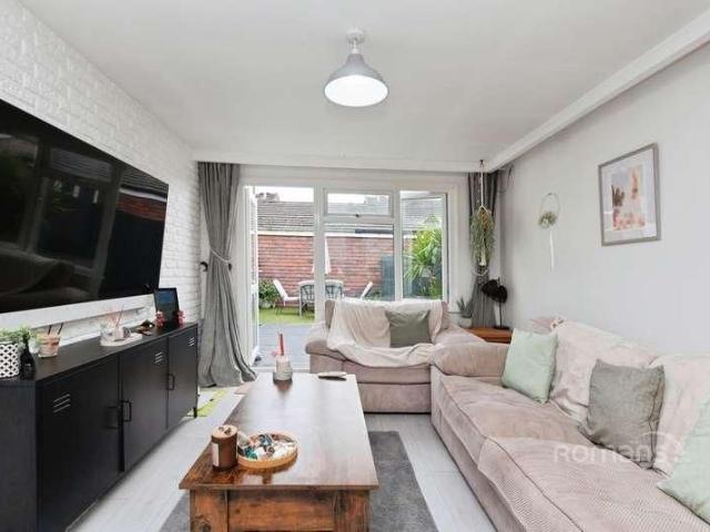 House for rent in Lychpit, Basingstoke and Deane