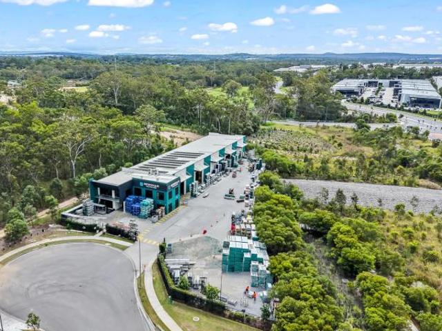 Warehouse for rent in Toombul, Queensland