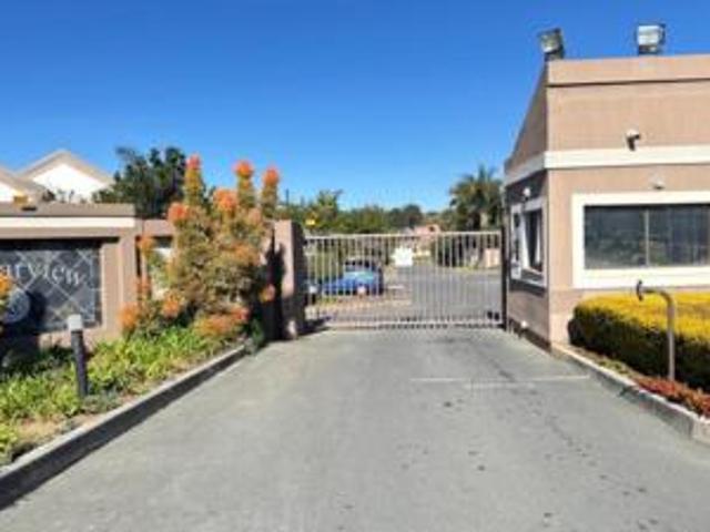 Townhouse for rent in Sandton
