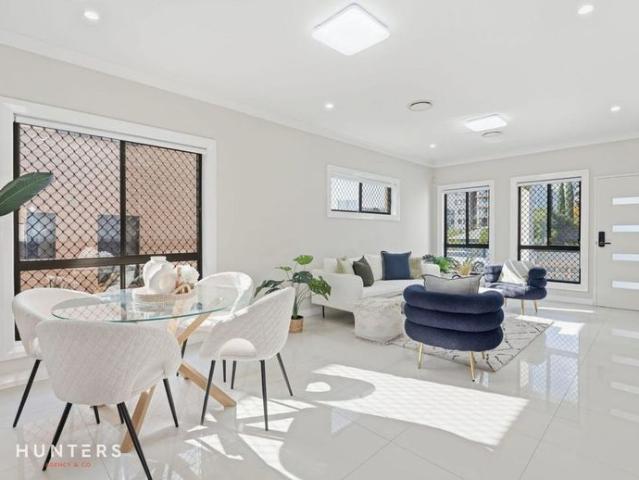 Townhouse for rent in Sydney, New South Wales
