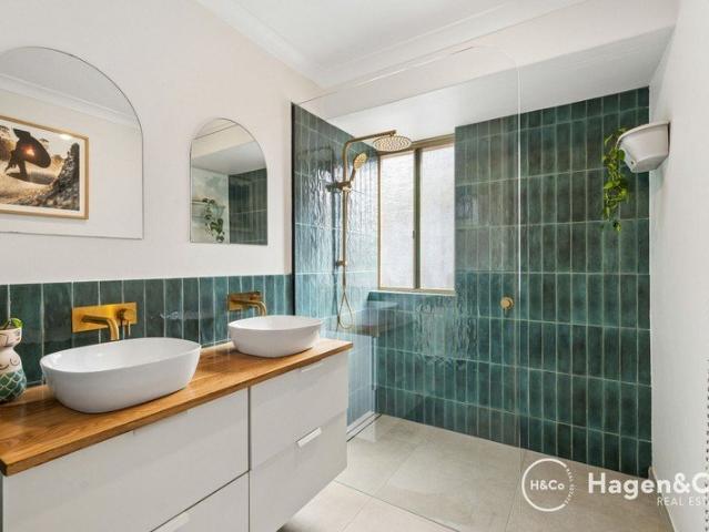 Villa for sale in Stirling, Western Australia