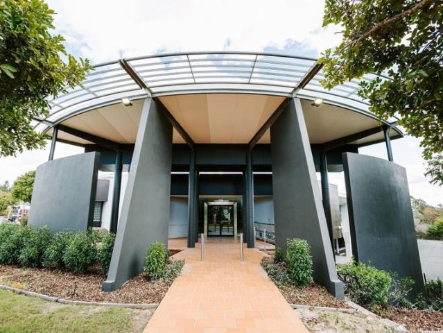Warehouse for rent in Toombul, Queensland