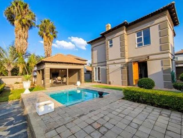 House for sale in Waterkloof, Gauteng