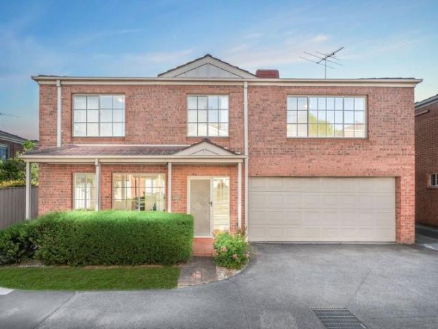 Townhouse for sale in Camerons Creek, Victoria
