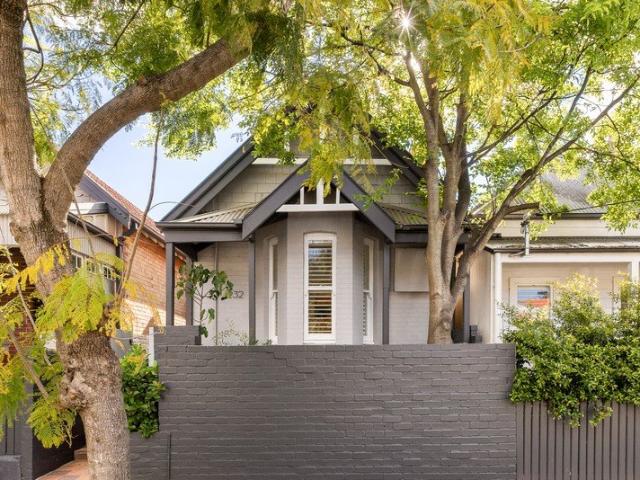 House for sale in Lower North Shore, Sydney