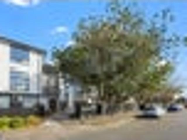 House for sale in Royal Oak