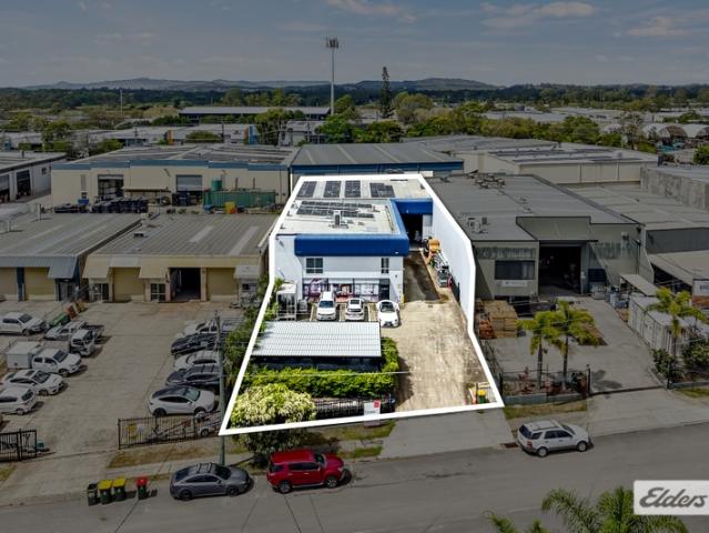 Warehouse for rent in Toombul, Queensland