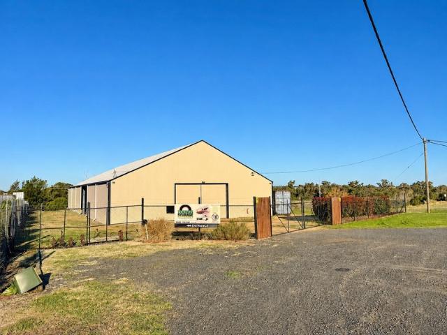 Warehouse for sale in Brocklehurst, New South Wales
