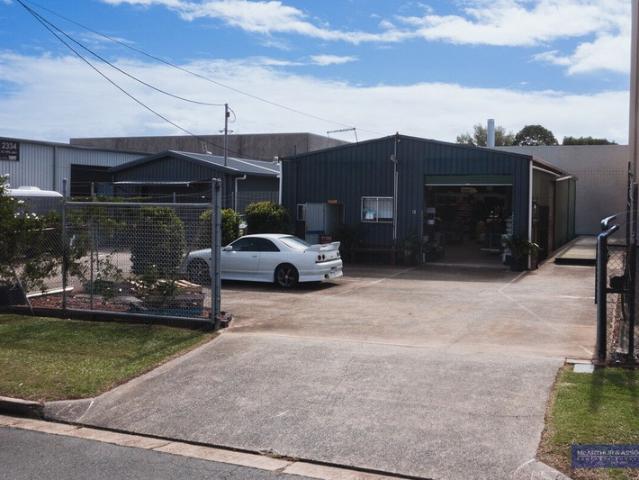 Warehouse for rent in Toombul, Queensland