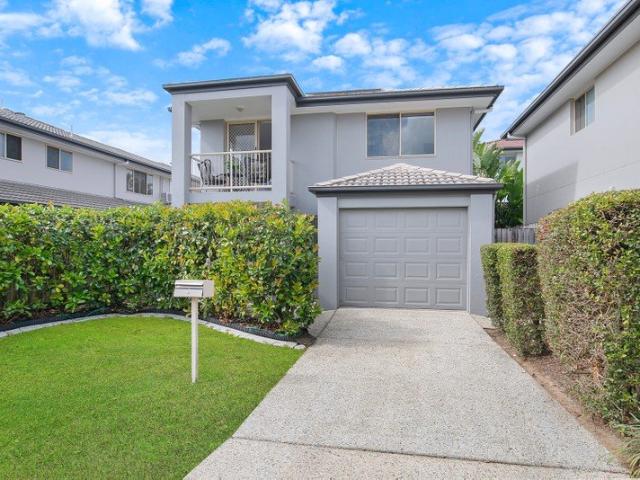 Townhouse for sale in Toombul, Queensland