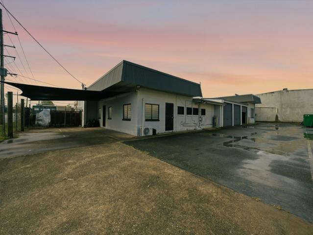 Warehouse for rent in Toombul, Queensland