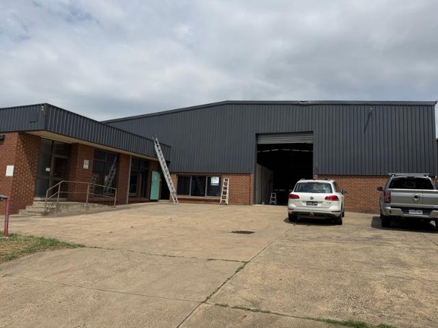 Warehouse for rent in Camerons Creek, Victoria