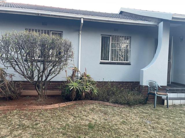 House for rent in Cress Lawn, Kempton Park