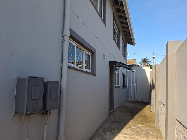 Apartment for rent in Seaview, Kwazulu-natal