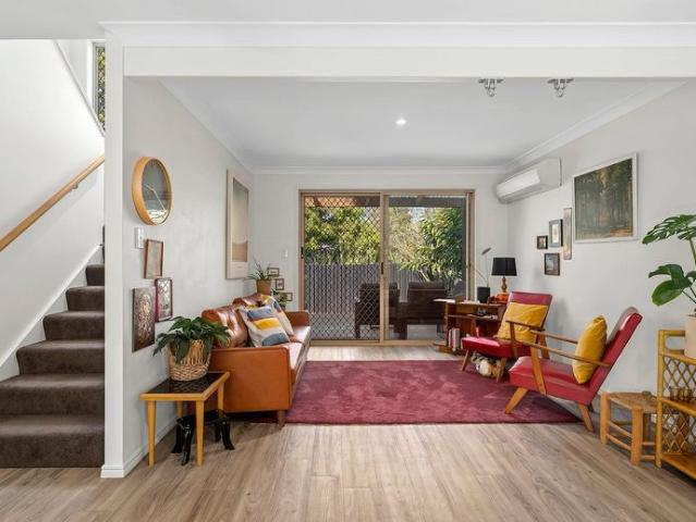 Townhouse for rent in Toombul, Queensland