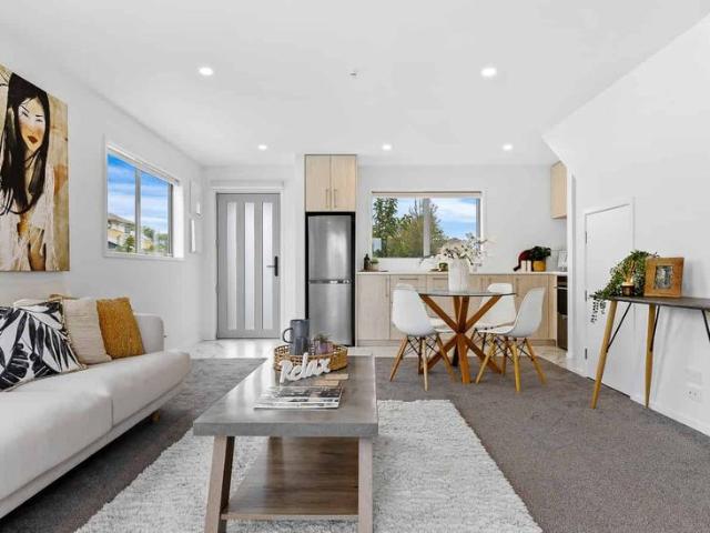 Townhouse for rent in Riccarton West, Halswell-Hornby-Riccarton Community