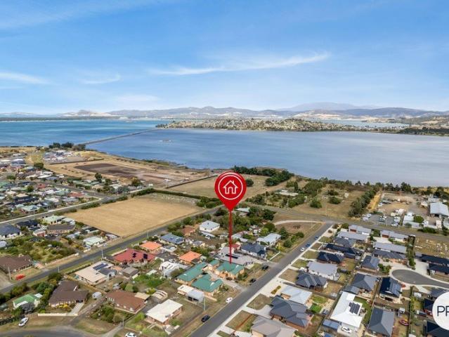 Villa for sale in Hobart, Tasmania