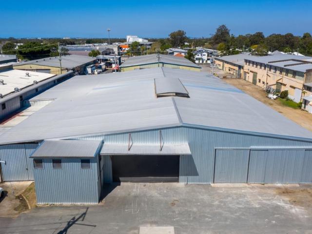 Warehouse for rent in Toombul, Queensland