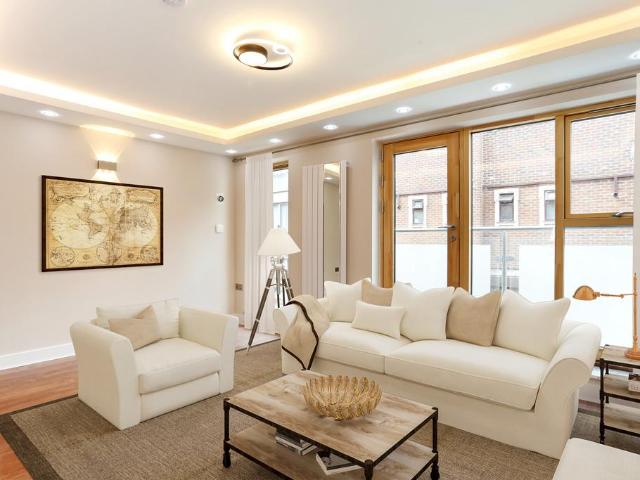 Apartment for rent in St. George in the East, Greater London