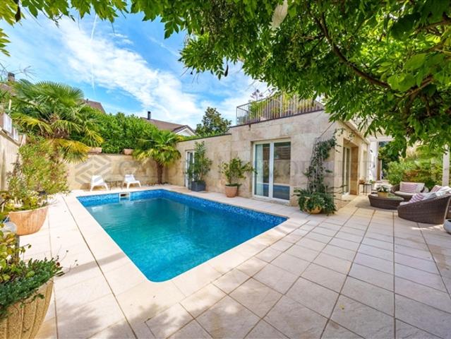 Einfamilienhaus kaufen in Aïre