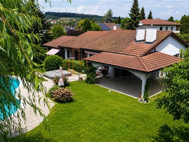 Einfamilienhaus kaufen in Porrentruy, Jura