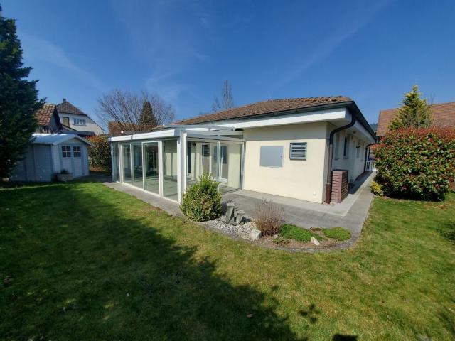 Bungalow kaufen in Sisseln, Aargau