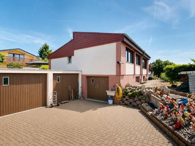Reihenfamilienhaus kaufen in Röschenz, Basel-Landschaft