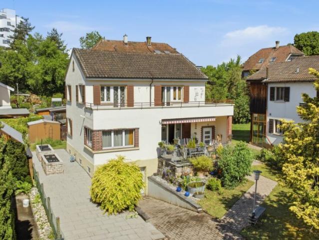 Haus kaufen in Münchenstein, Basel-Landschaft