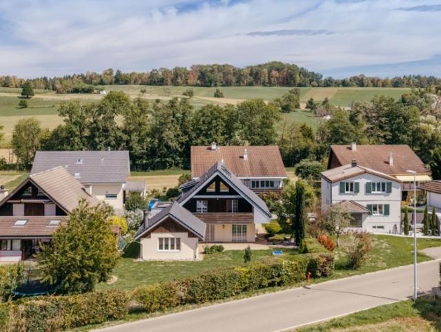 Einfamilienhaus kaufen in Uezwil, Aargau
