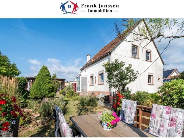 Haus kaufen in Ehlenz, Eifelkreis Bitburg-Prüm