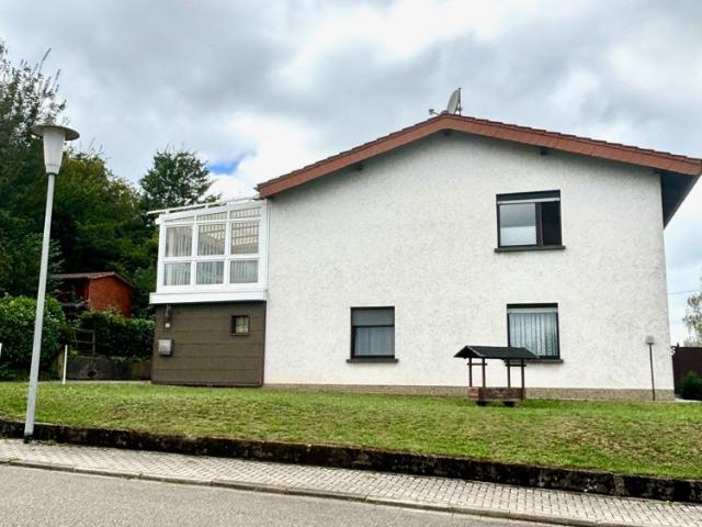 Villa kaufen in Ensheim, Saarbrücken