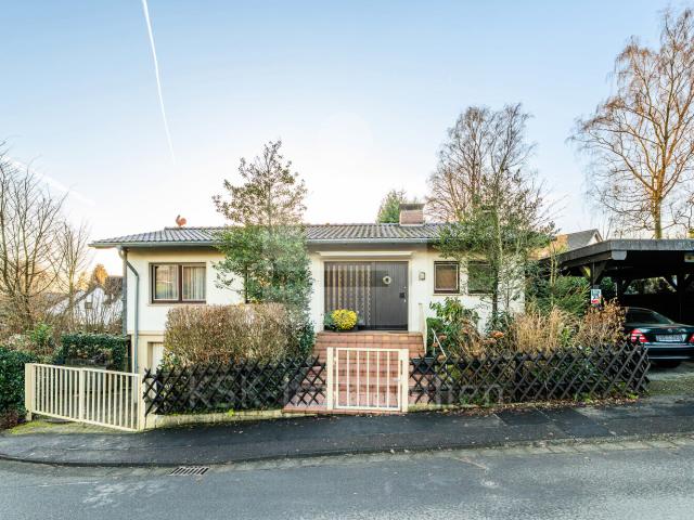 Villa kaufen in Scheiderhöhe, Lohmar