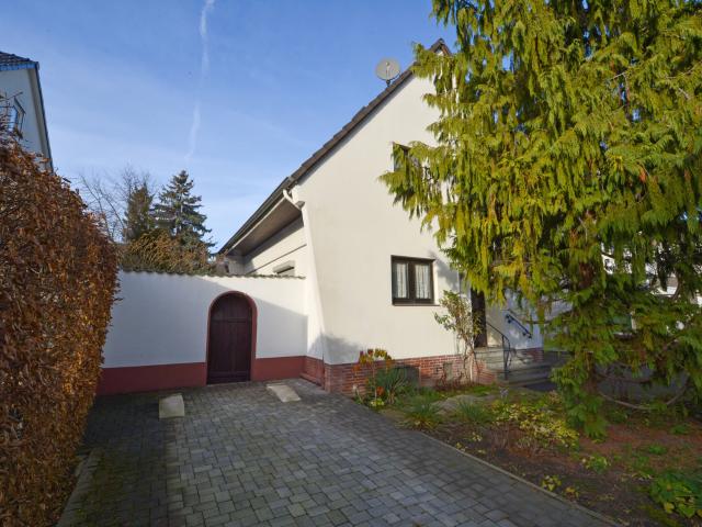 Villa kaufen in Lierenfeld, Düsseldorf
