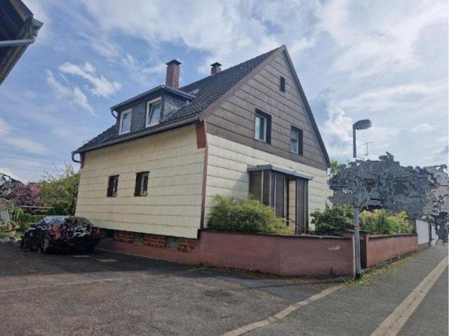 Haus kaufen in Warth, Hennef